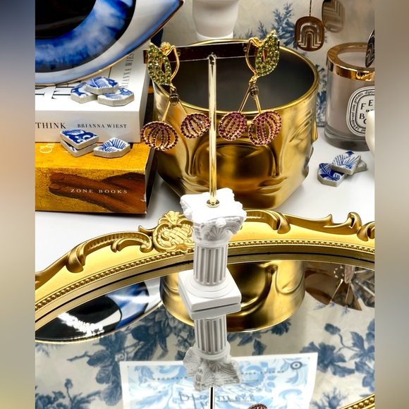 🆕 KURT GEIGER LONDON 🧿 NWOT Pavé CHERRIES Cherry Statement Earrings, Gold Tone - Picture 5 of 16